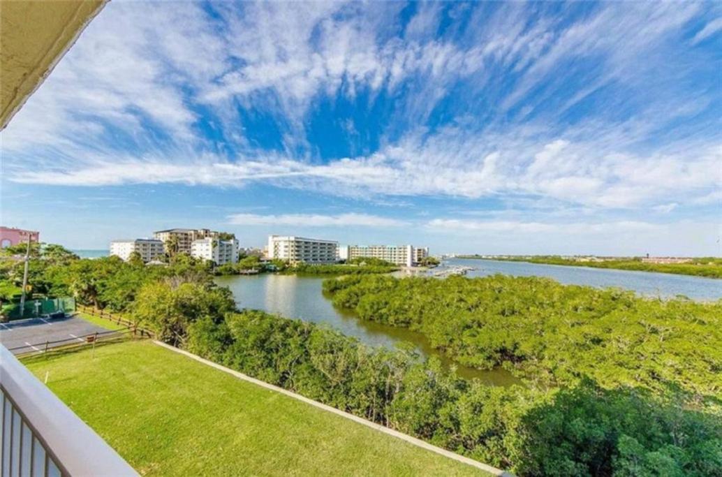 Bayshore Yatch Tennis Condo 2Br 3 Beds, Walking Distance To Beautiful Quite Beach Clearwater Beach Extérieur photo